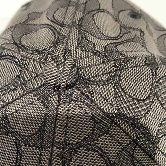 🌸NEW COACH 💯 authentic SIGNATURE Men’s Baseball Cap 🧢 With Tags. - Picture 11 of 13